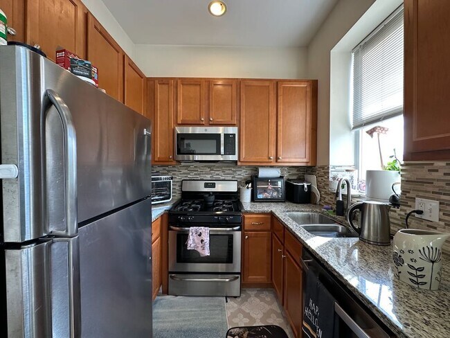 Photo - 1414 W Superior St Unidad 3