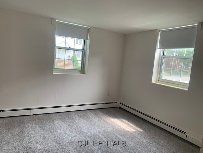 Photo - 6 Harris Cir Unit 3