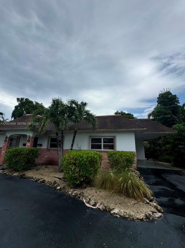 Photo - 2020 NE 33rd St Unit 2020