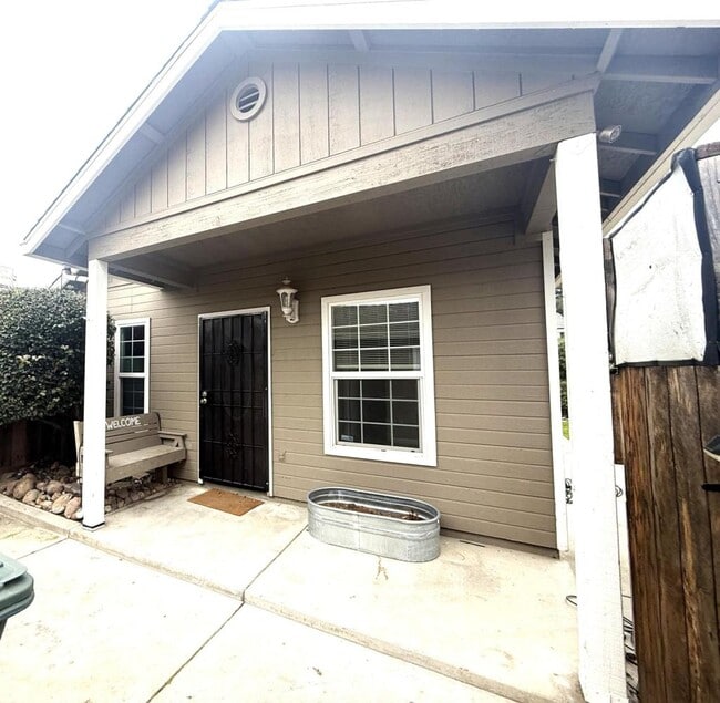 Building Photo - 61 Lambuth Ave