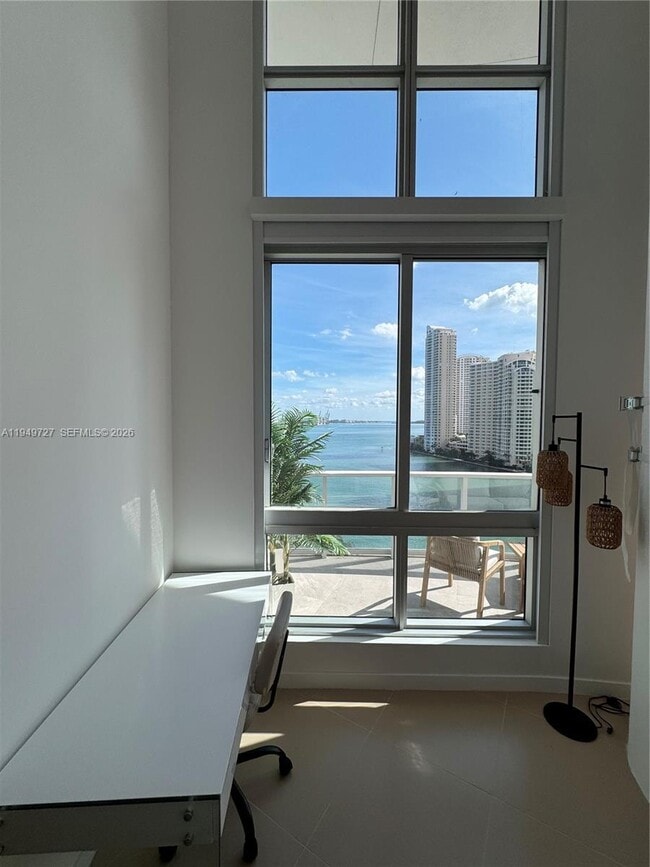 Photo - 300 S Biscayne Blvd Unit L-1218