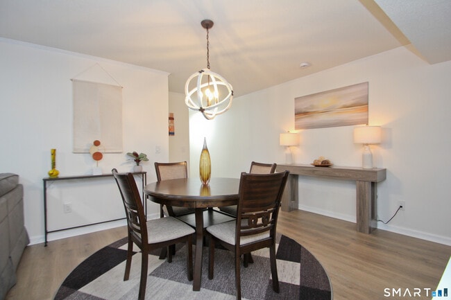 Photo - 1 Concorde Way