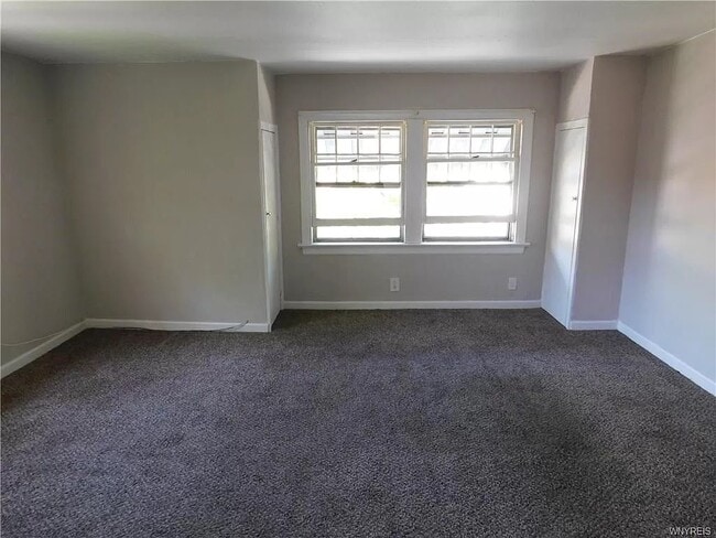 395 Davey St Unit Upper