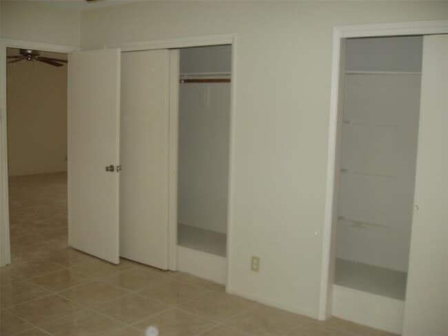 Photo - 412 NE 4th St