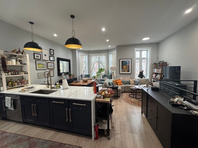 Photo - 2451 N Albany Ave Unit 2