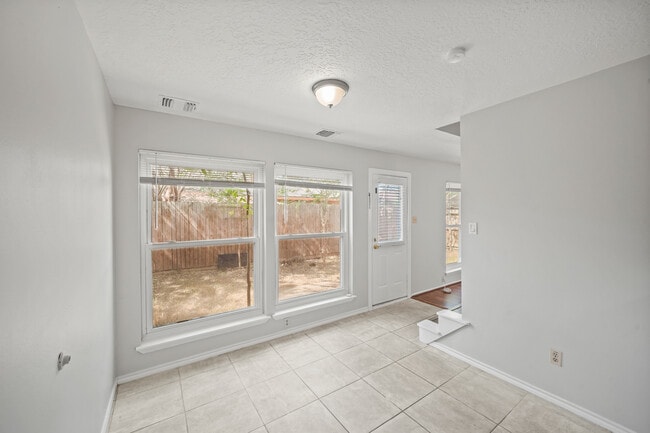 Photo - 10814 Sugar Hill Dr