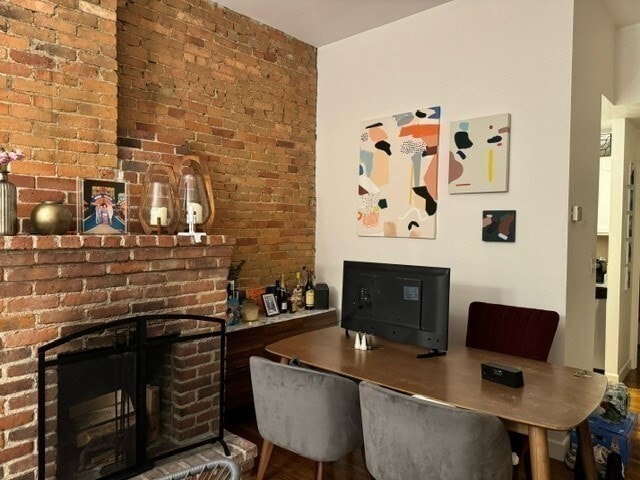 Photo - 75 Appleton St