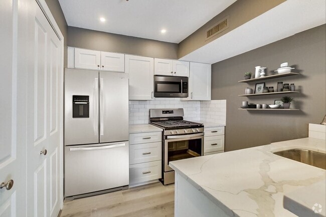Building Photo - 147 Kelton St Unit 714 Rental