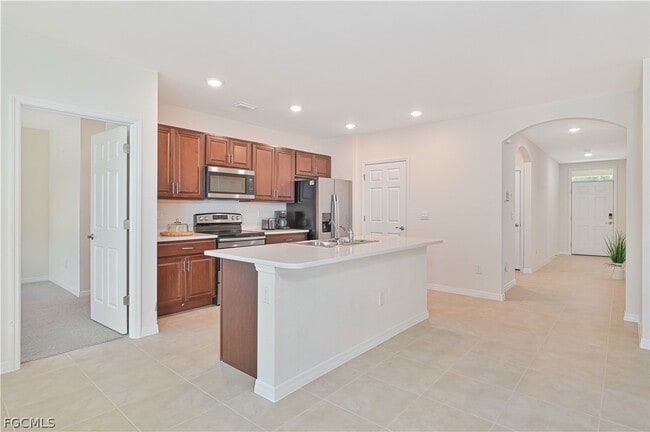 Photo - 1009 Jacaranda Pkwy E