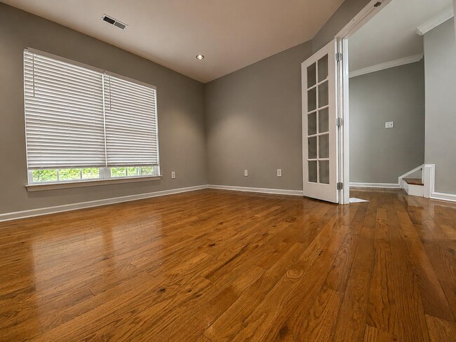 Photo - 21002 Kittanning Ln