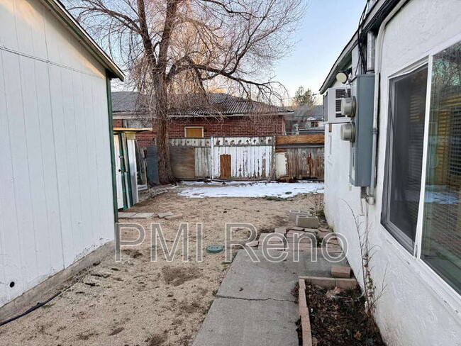 Photo - 1931 1/2 Valley Rd Unit A