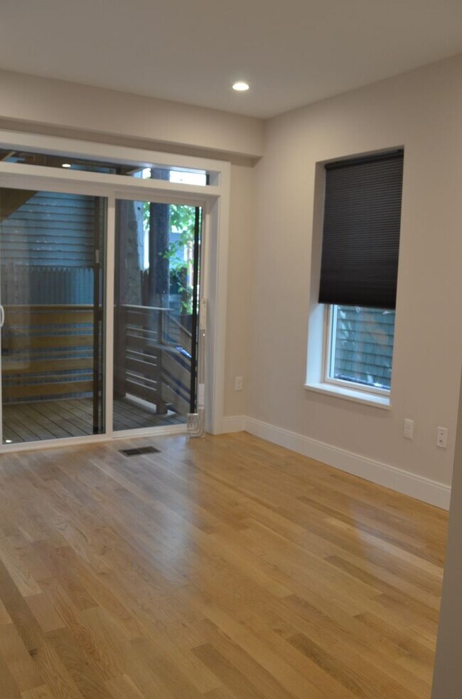 Photo - 56 Saxton St Unit #3