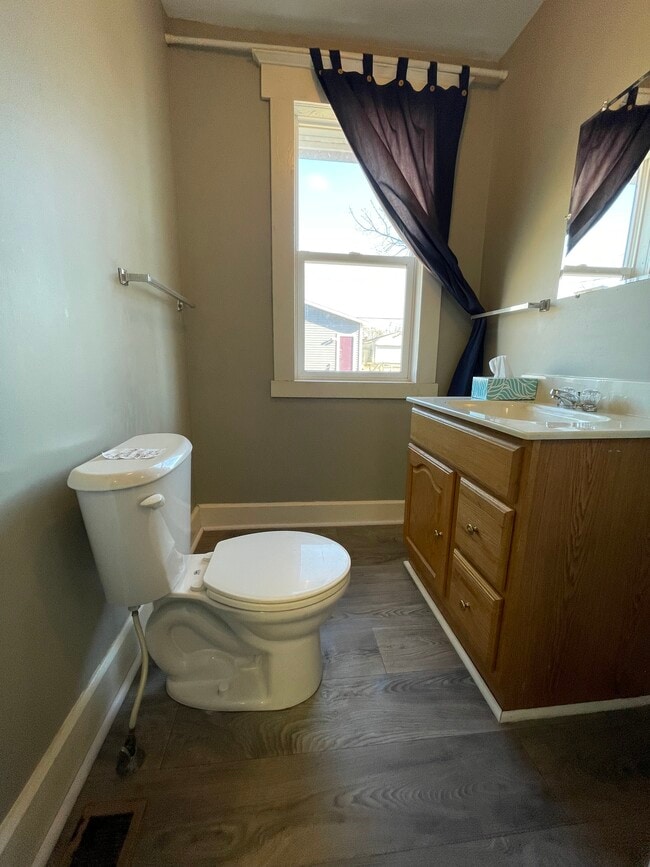 Photo - 235 N Oxford St