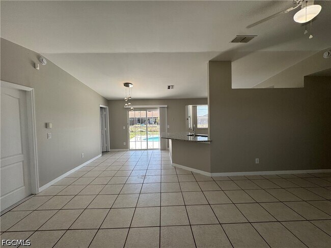 Photo - 1700 NE 12th St