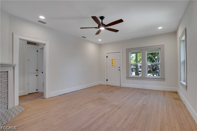 Photo - 4058 39th Ave N