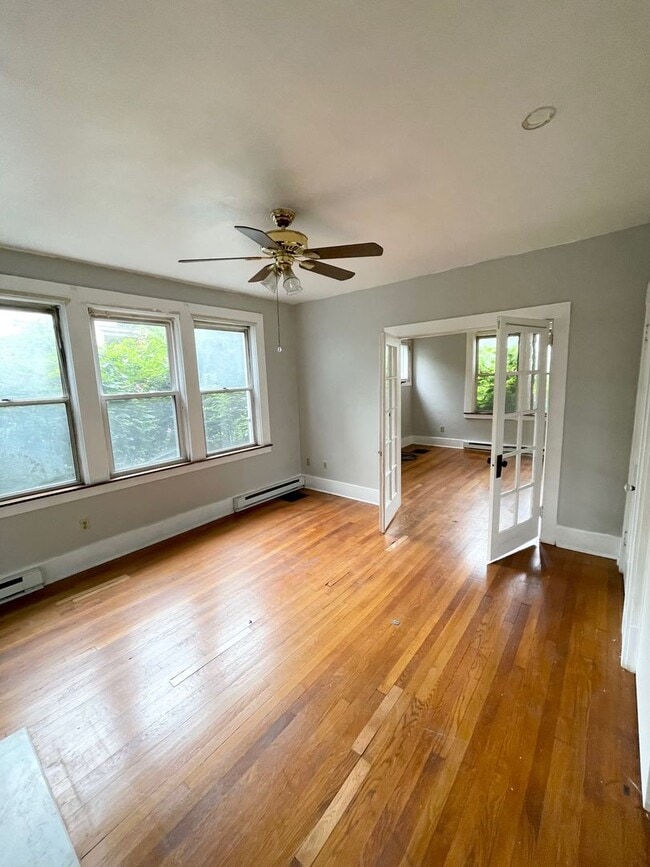 Photo - 1750-1752 Barr Avenue Unidad 1750 Barr Avenue-Apt 2/Garage 3