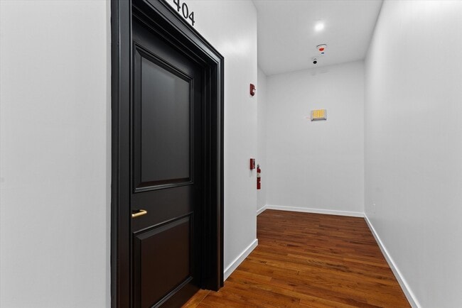 Photo - 280 Essex St Unit 304