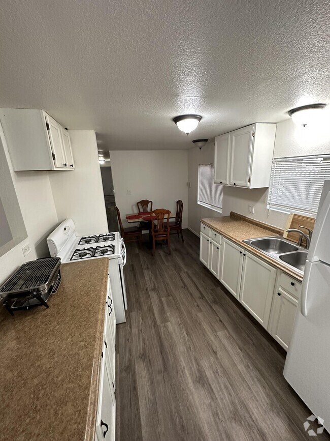 Building Photo - 4486 E Crystal Dr Rental