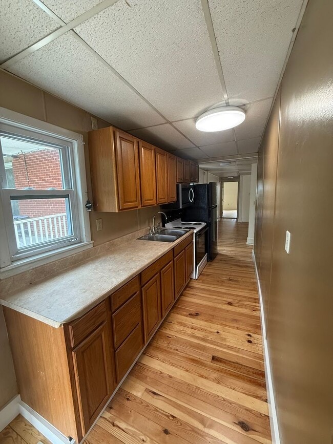 Photo - 215 E King St Unit 215 B