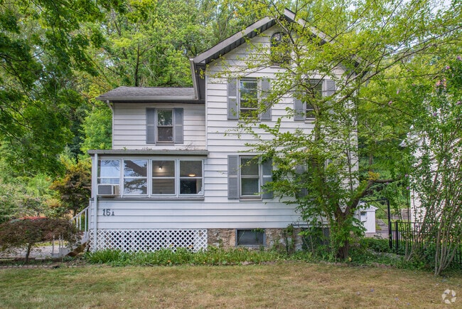 Building Photo - 151 Mount Kemble Ave Rental