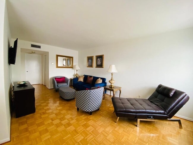 Photo - 2840 Cynthia Ln Unit 203