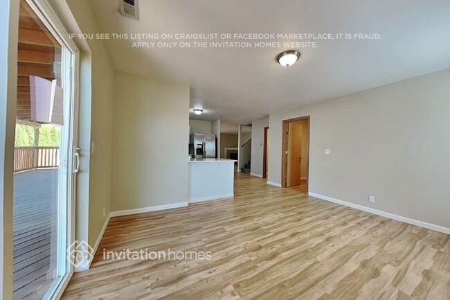 Photo - 20120 15th Ave E