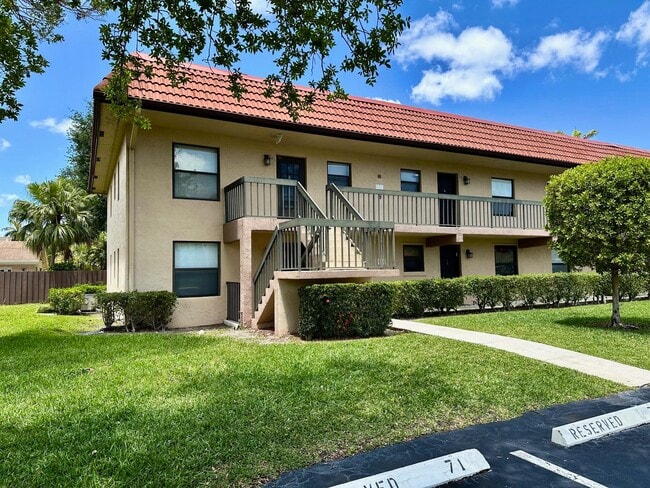 Building Photo - 21904 Lake Forest Cir Unit 101