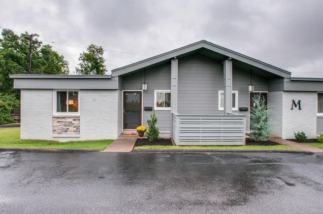 Photo - 1900 Richard Jones Rd (Nashville, TN)