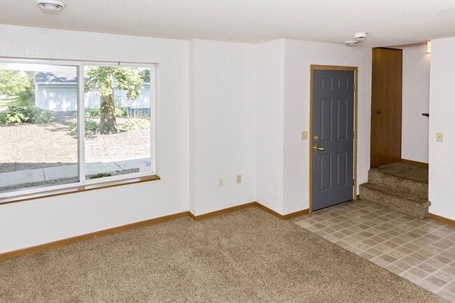 CHARTER OAKS TOWNHOMES