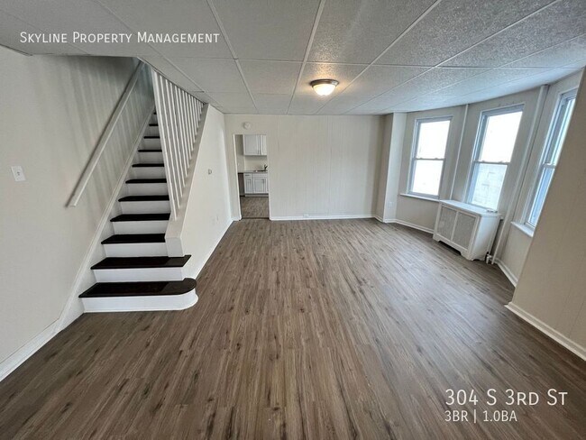 Photo - 304 S 3rd St