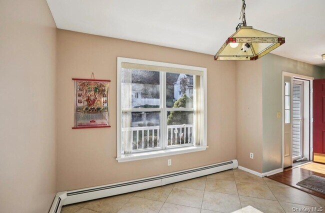 Photo - 53 Larkin Ln