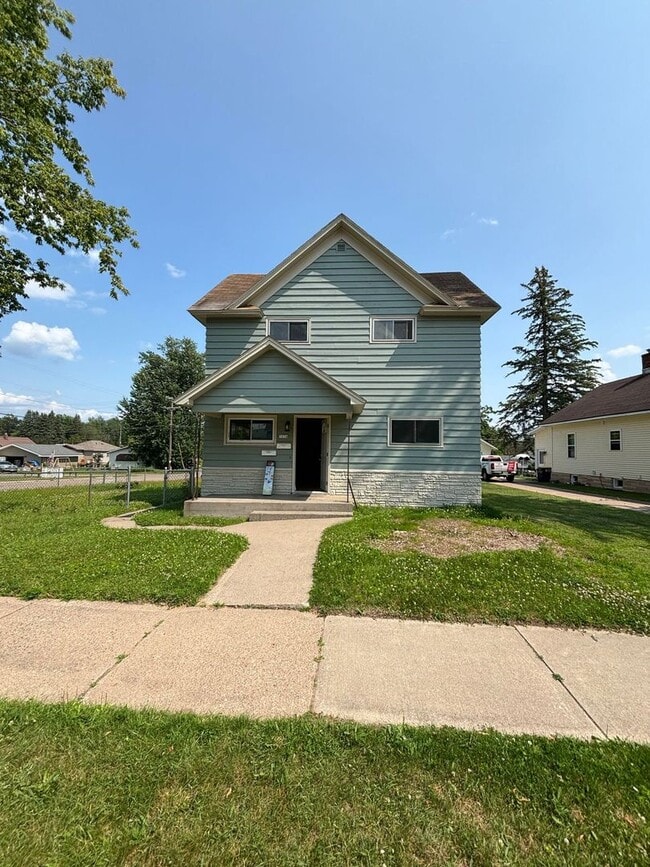 Building Photo - 1034 Pinos St Unit 19 W Bing St
