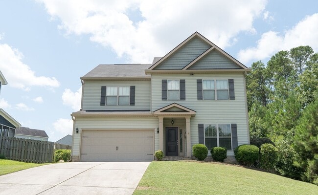 Building Photo - 3 Bedroom 2.5 Bath With Large Backyard Rental