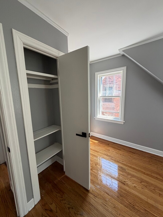Photo - 6316 S Kenneth Ave Unit 2nd floor