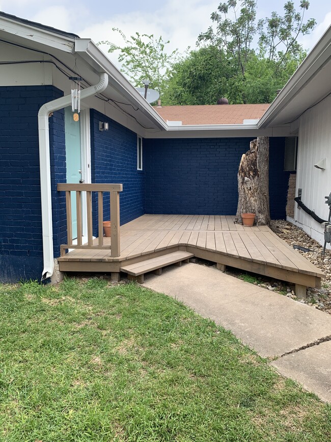 Photo - 2410 Audubon Pl Unit B