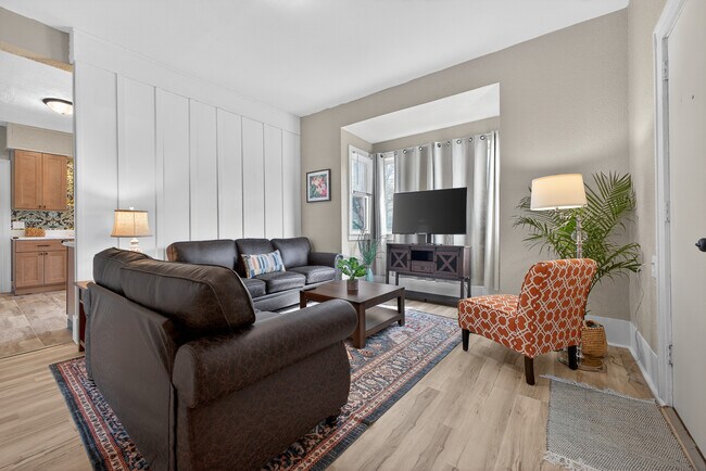 Photo - 700 Broadway Ave NW Unit 1A