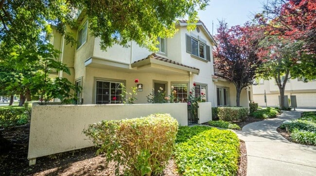 Photo - 1171 Tea Rose Cir Townhome
