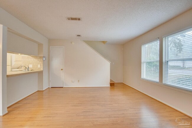 Photo - 3309 Kingswood Ct