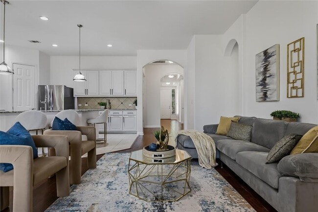 Photo - 5501 Allamanda Dr