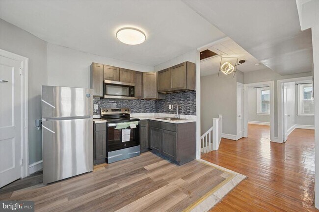 Photo - 1733 67th Ave