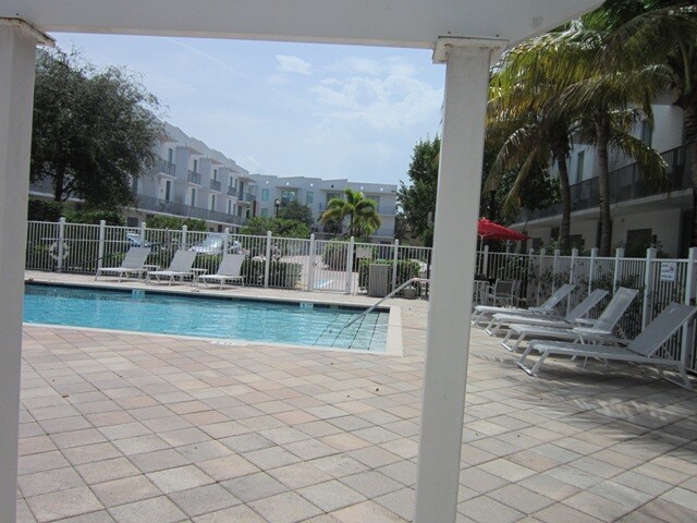 Photo - 2100 Van Buren St