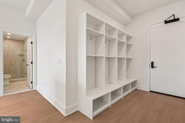 Photo - 30 W Allens Ln Unit 218