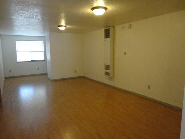 Photo - 228 NE Ward Ave Unit 2-2