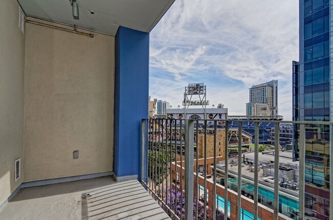 1 bedroom Condo at the fabulous ICON - 1 bedroom Condo at the fabulous ICON