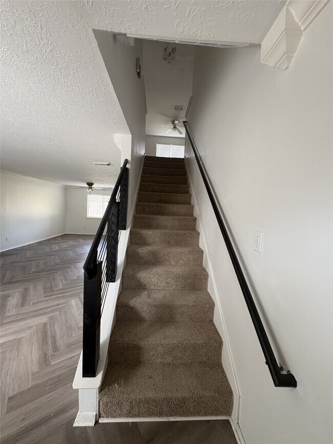 Photo - 13714 Firerock Dr
