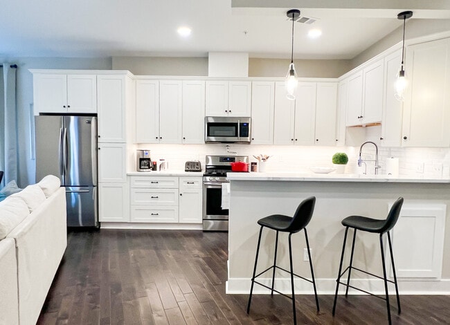 Photo - 63 7th Ave S Unidad 2