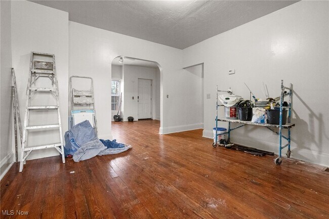 Photo - 15416 Waterloo Rd