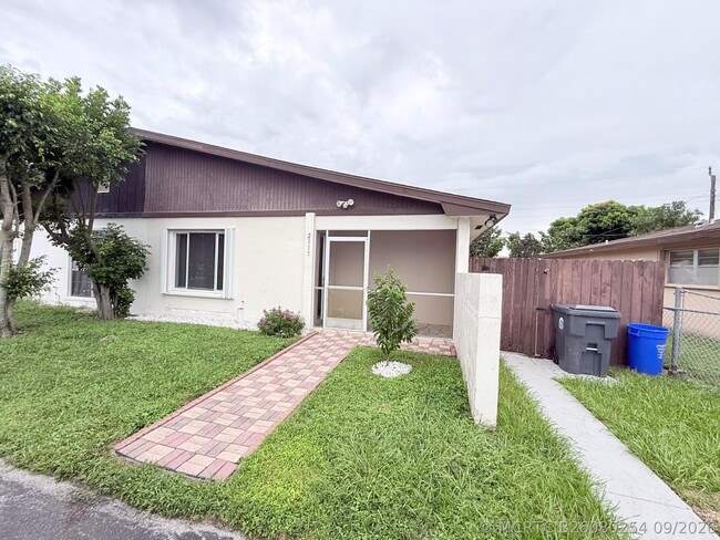 2117 E Bond Dr