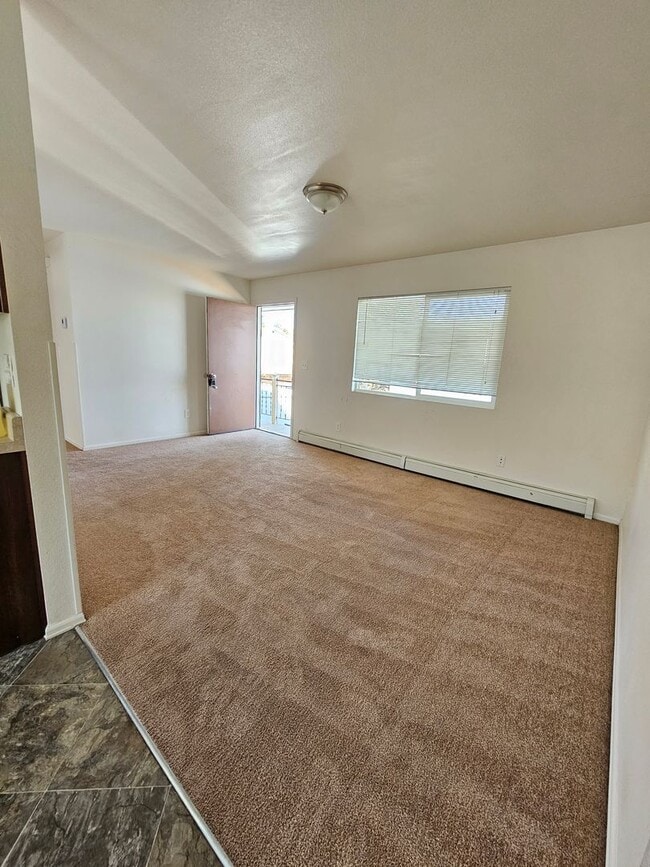 Photo - Cute 2 bedroom unit on University Dr.