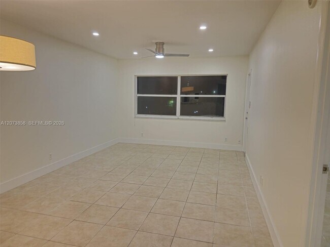 Photo - 4800 NW 35th St Unit 607